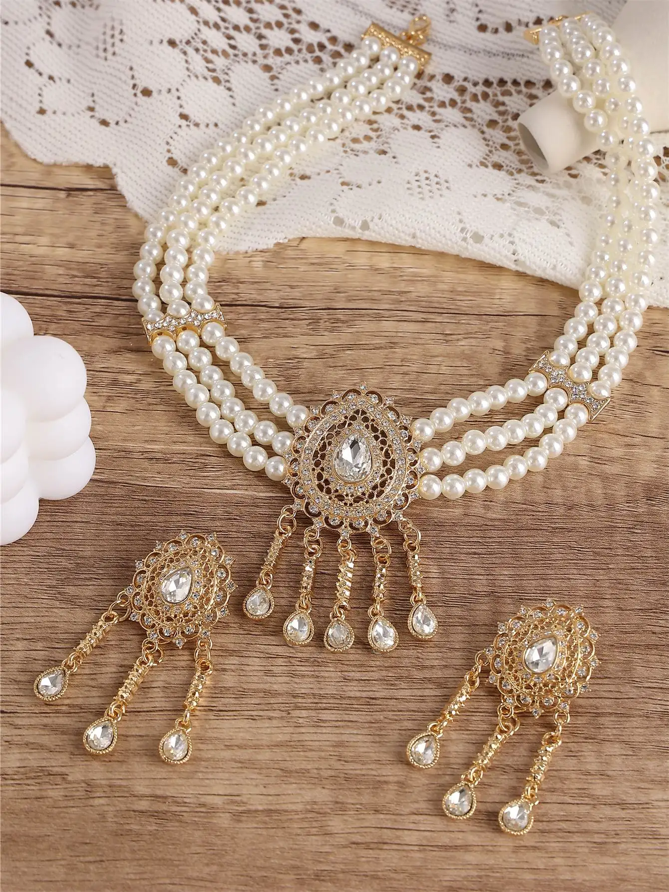 Marokkanisches Brautschmuck-Set, mehrschichtiger Perlenchoker, Quasten-Ohrhänger, wassertropfenförmige Kristalleinlage, ethnischer Hochzeitsschmuck für Frauen – Detail 6