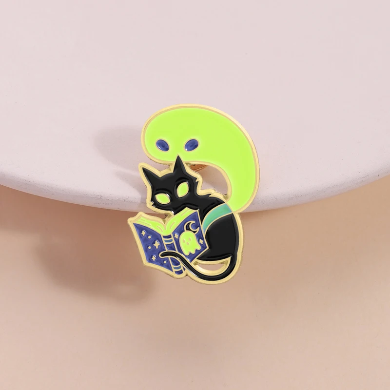 لطيف الحيوان جمع المينا دبابيس غاضب القط بيري خلد الماء توربو الجدة القط دبابيس شارة التلبيب هدايا مجوهرات الأزياء