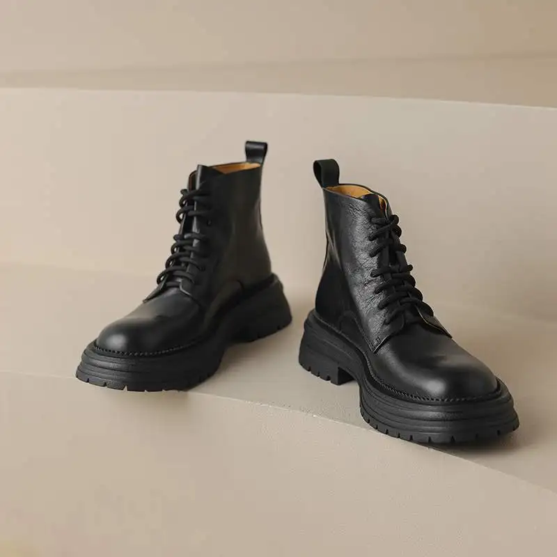 Krazing Pot 2024 Cow Leather Round Toe Winter Warm Motorcycles Boots Thick Med Heels Lace Up Superstar Cross-tied Ankle Boots