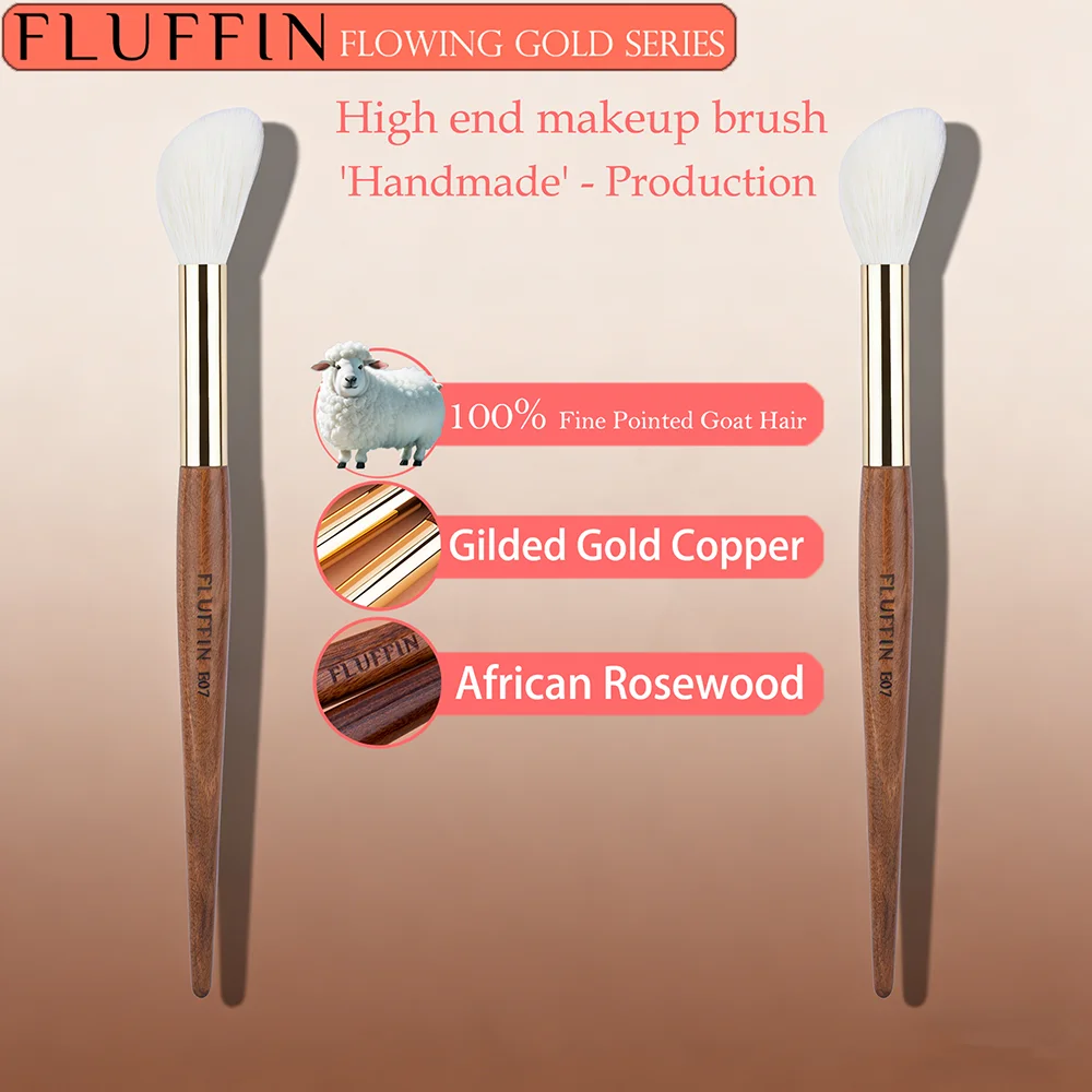 Pennello per fard piccolo Pennello per fard in polpa di pelo di capra con punta fine per capelli naturali Selezionato per pennello per trucco per scolpire fard di precisione