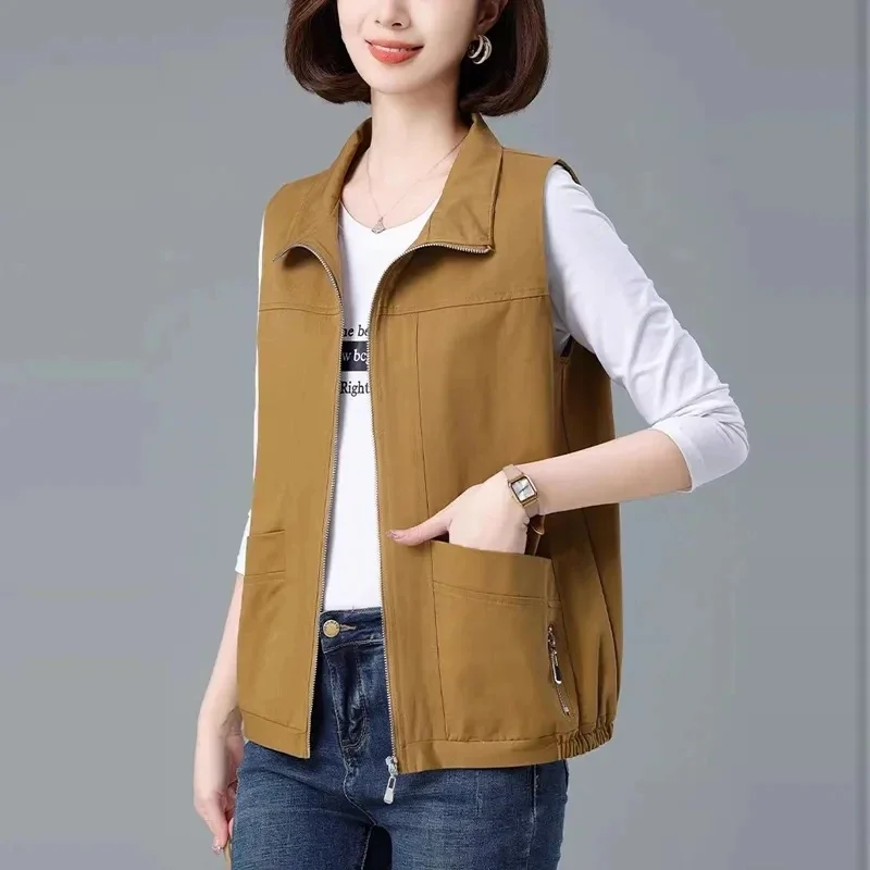 

2024 Spring Autumn New Middle-aged Mothers Women Vest Loose Casual Sleeveless Zipper Waistcoat Jackets Female Short Ladies Top