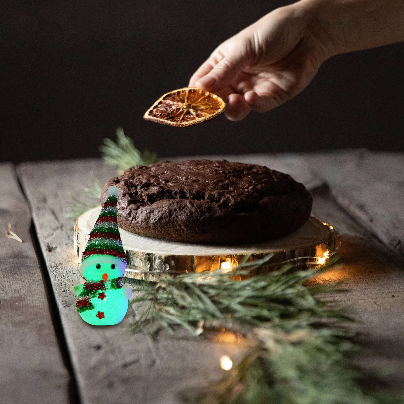 

3 шт. светодиодный ночник в виде снеговика, рождественский светящийся цвет, меняющий яркий рождественский декор для вечеринки, шарф, шляпа, светодиодные фонари