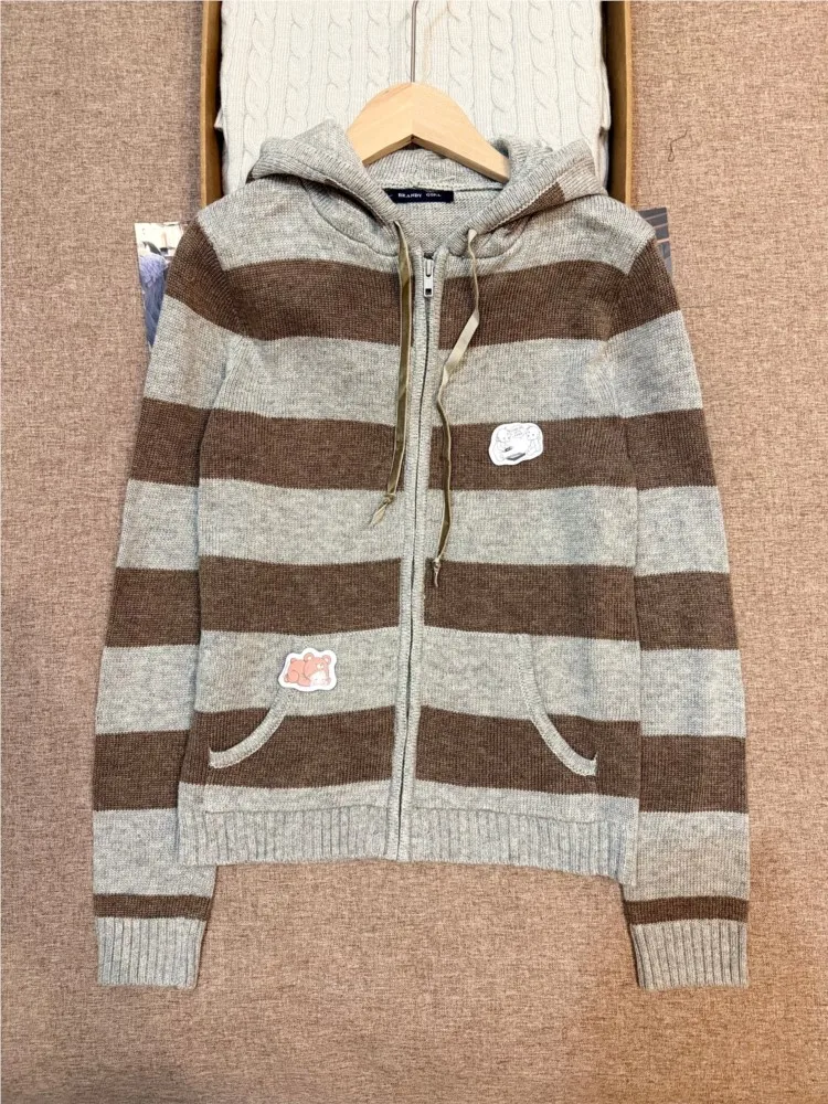 

Винтажный серый полосатый хлопковый свитер, кардиган, женский осенний вязаный свитер на молнии с длинными рукавами, элегантный стиль, шикарные свитера с капюшоном