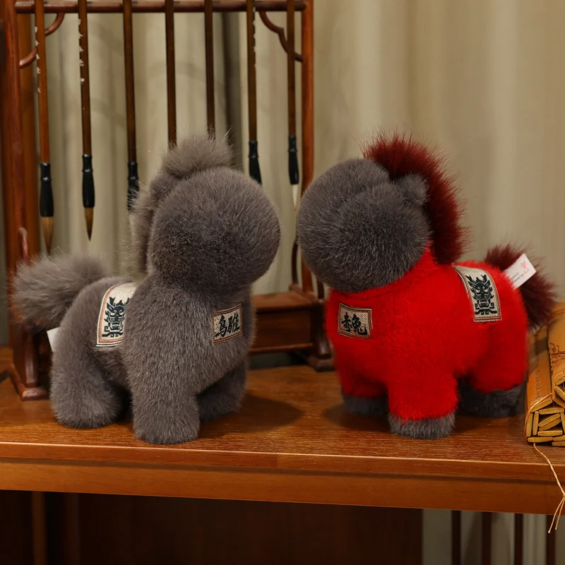 ตุ๊กตาม้าแดงมาสคอตปีใหม่ 2026 ของเล่นตุ๊กตาม้าแสนน่ารัก ของตกแต่งเทศกาล