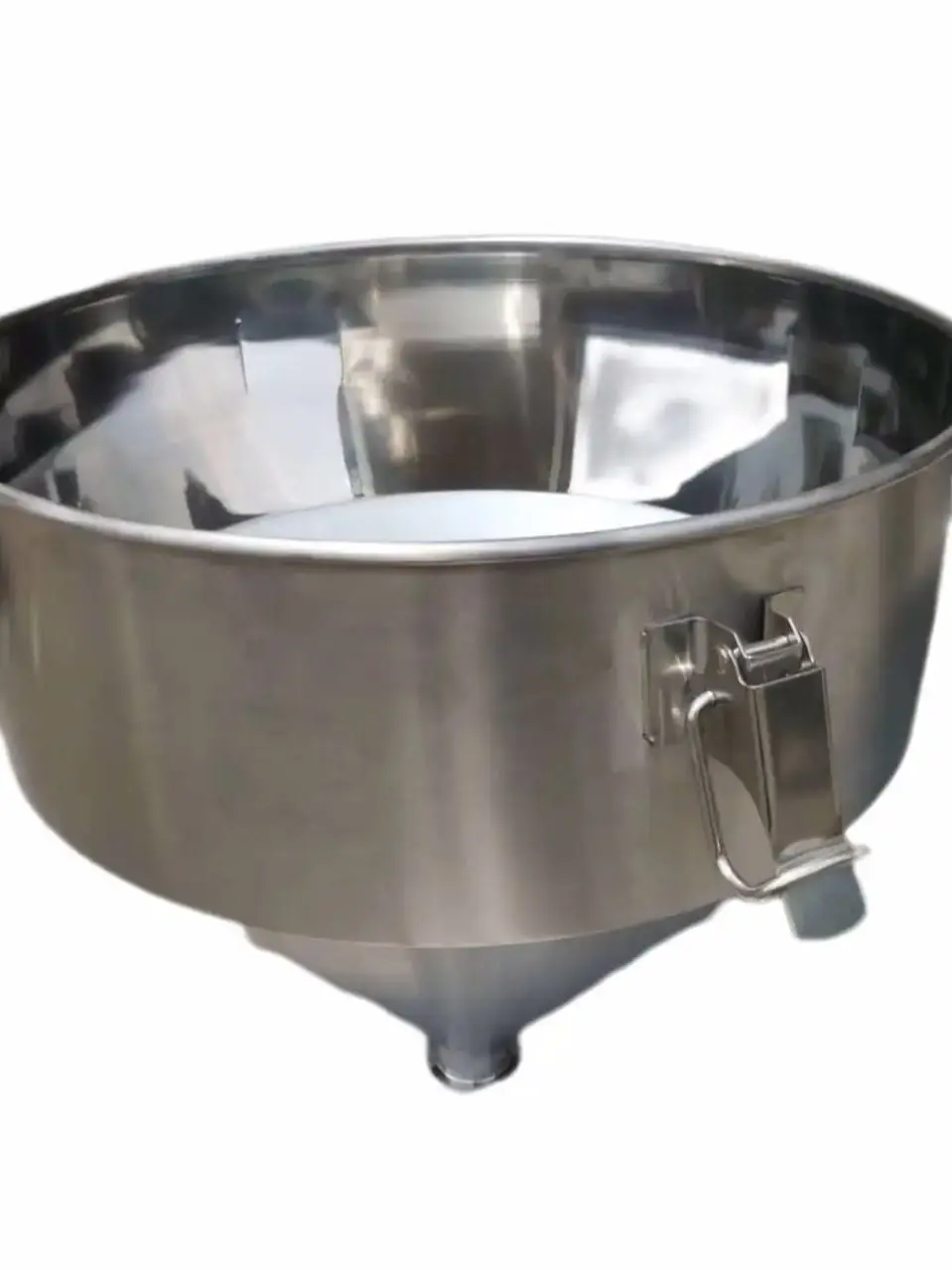 Hygienischer Bierbrauhopper, Maßgefertigter Flüssig- und Pulverdosierer, Hygienische Tri-Clamp-Ferrule, 2L bis 80L – Detail 2