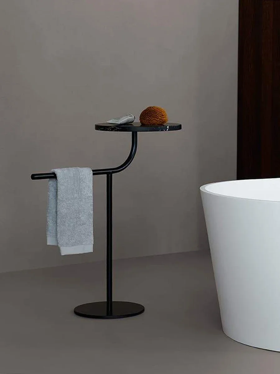 non-punching towel , bathroom rack, black, white, simple wind floor towel .