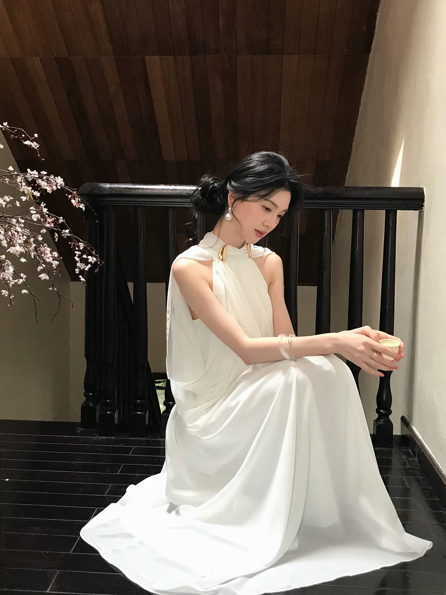 

Летний комплект Xiaxi Mo: юбка с высокой талией и шаль, модный дышащий свободный крой, блузка с коротким рукавом для женщин