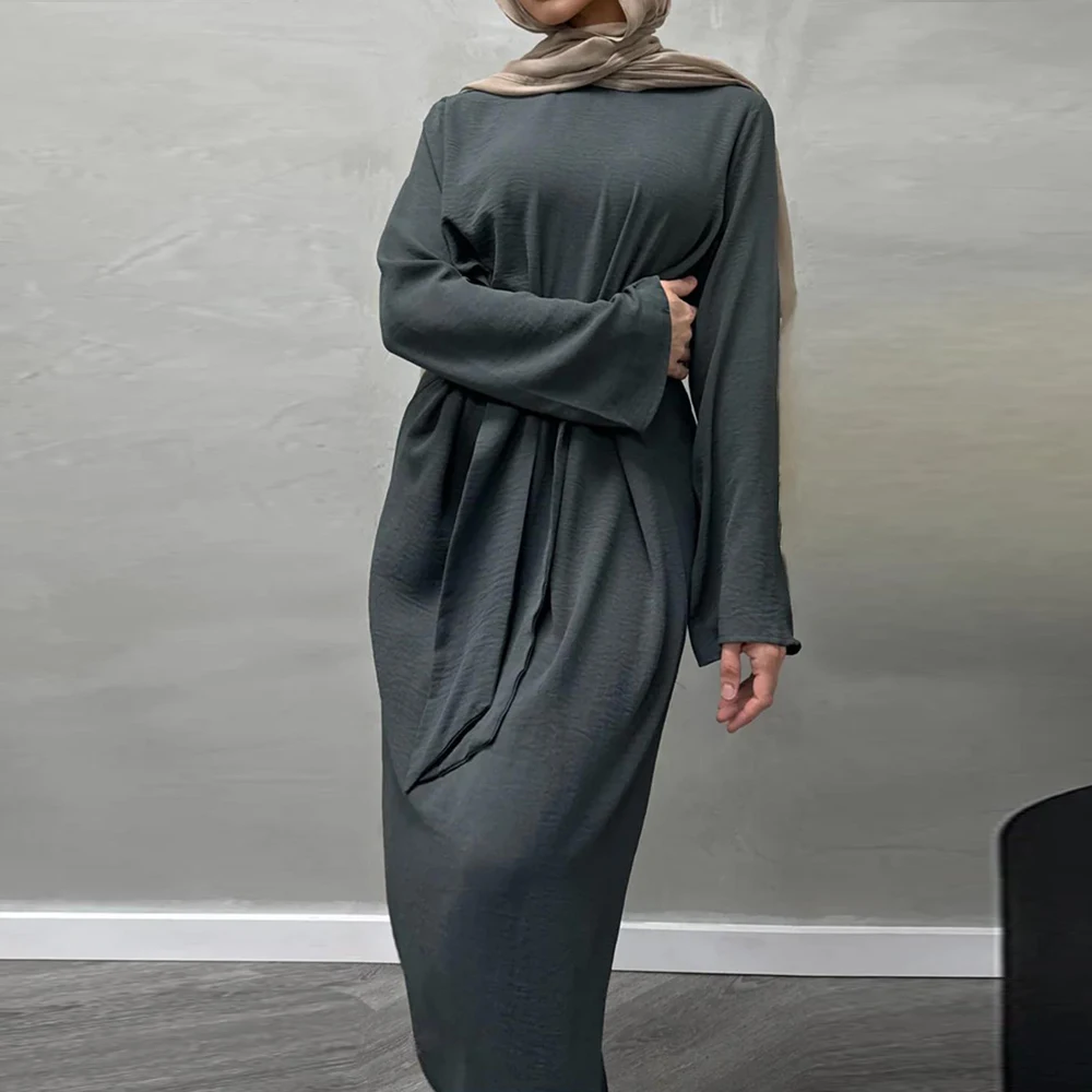 

2025 New Elegant Ramadan Muslim Modest Dress for Women Eid Arabic Turkey Kaftan Dresses Femme Plain Abaya Dubai Islamic Clothing