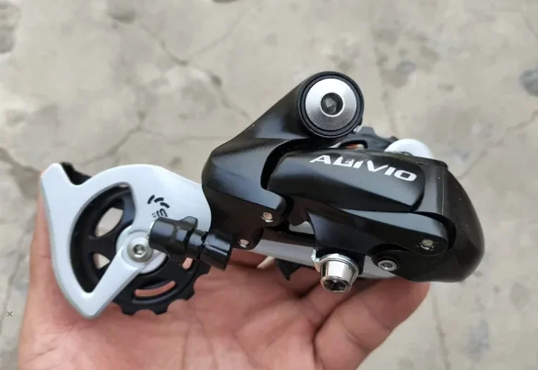 

1 шт. для винтажного заднего переключателя RD-M410 Long Reach, 8 скоростей, бывшие в употреблении товары SIS