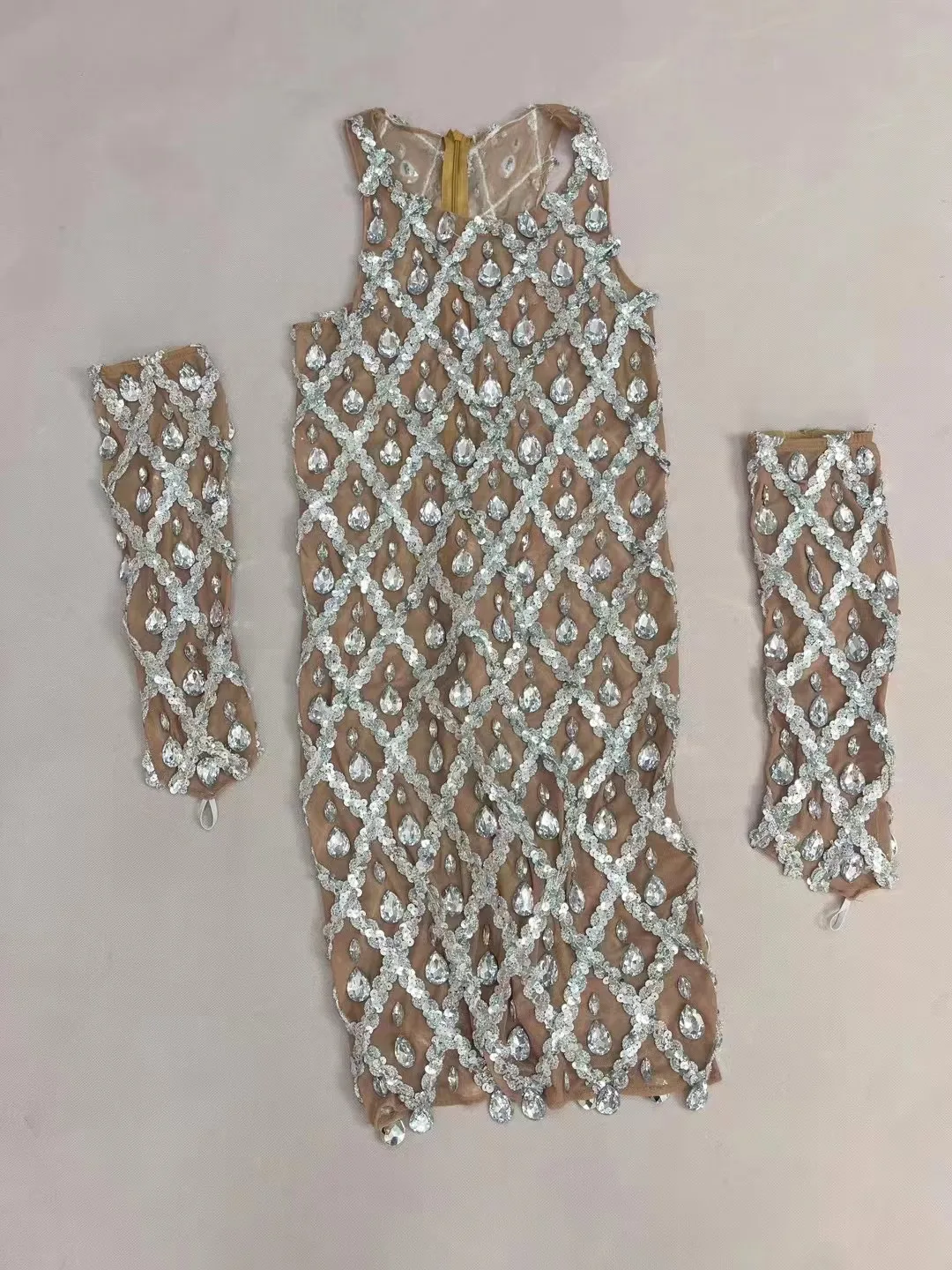 فستان شبكي شفاف بدون أكمام للنساء ، أحجار الراين الفضية اللامعة ، زي تصوير مثير ، حفلة مسائية ، عرض النادي ، المسرح ، الفخامة