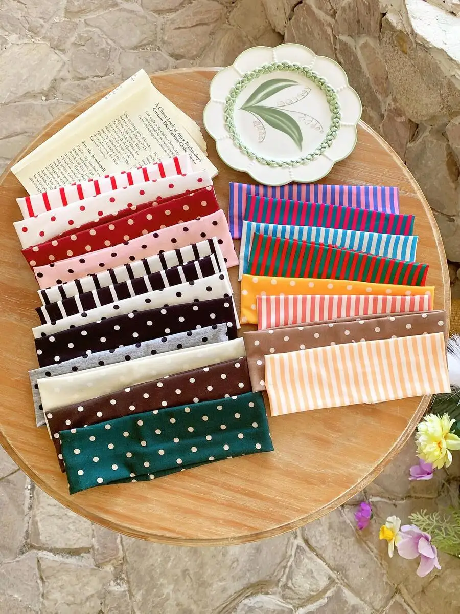 

4Pcs Polka Dot Striped Fabric Hair Clips Barrettes For Women Casual Daily Hair Accessories