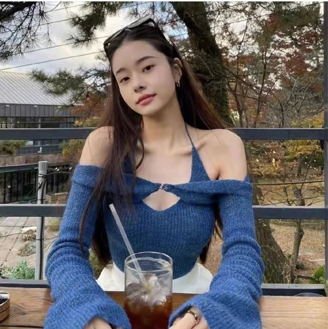 

Pure Desire Sung Ji-ya Hanging Neck Strap Vest One Shoulder Knitted Sweater Two-Piece Set Women's Fashion Spring Cotton Blend