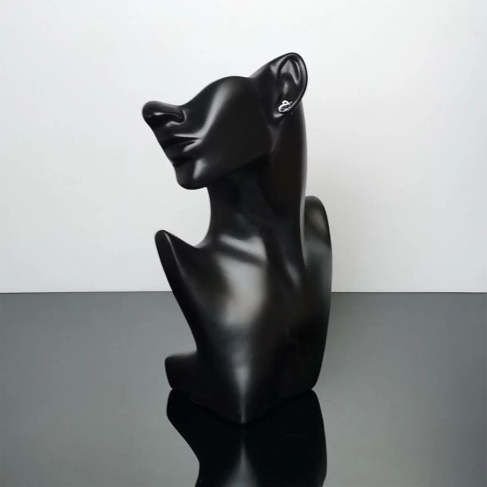 

Creative Necklace & Earring Display Jewelry Stand Jewelry Displays Bust Holder