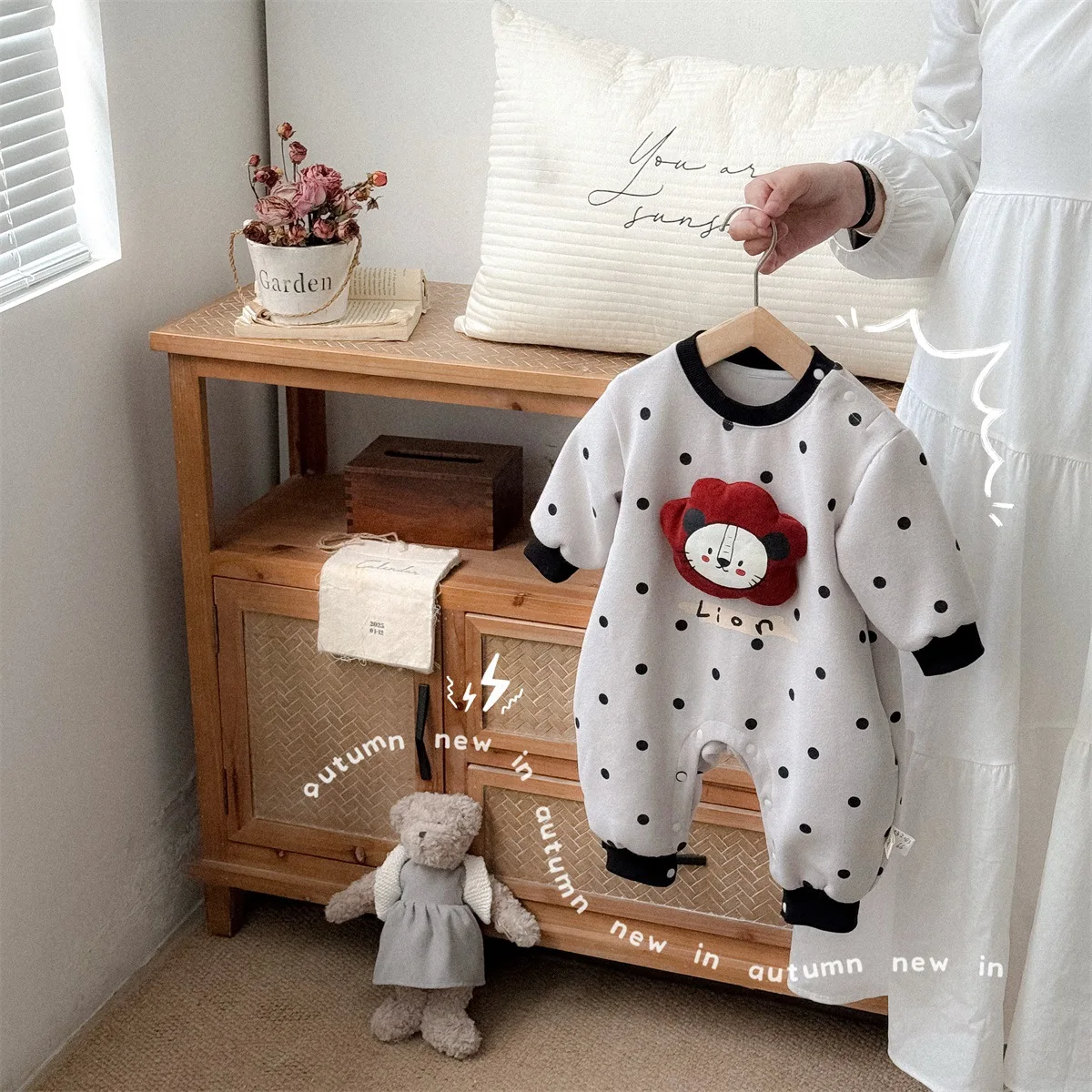 

Ins Autumn Infant Baby Boys Rompers Lion Cartoon Pattern Newborn Boys Jumpsuits Polka Dot Long Sleeves Bodysuits For Kid Boys