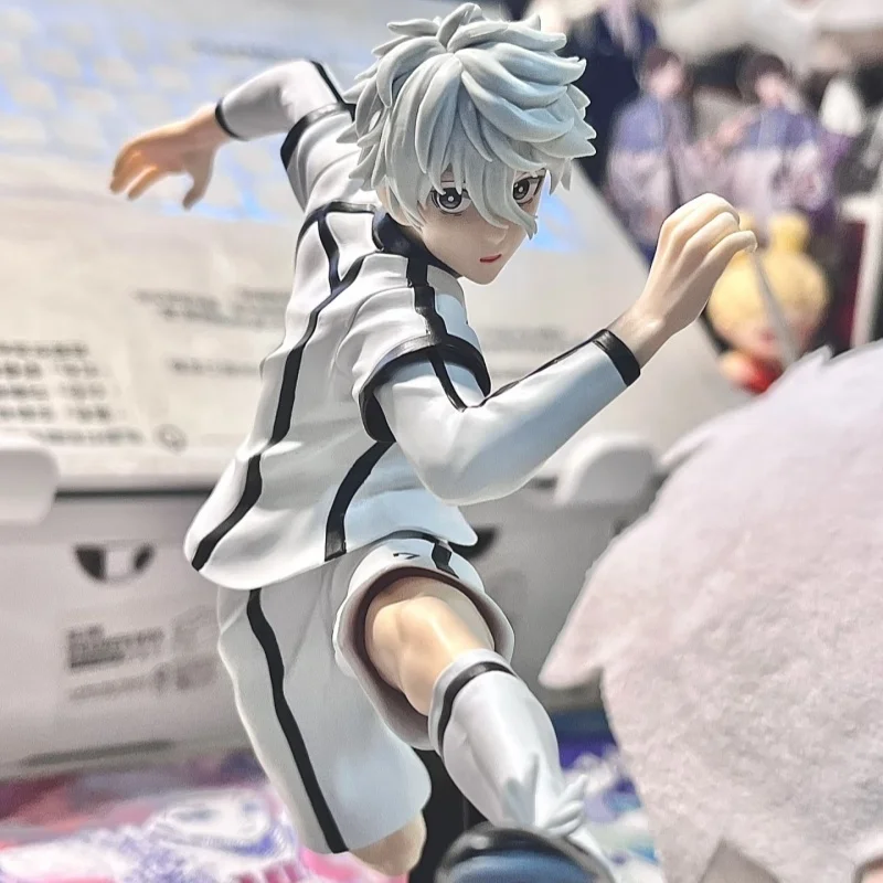 

Original Bandai BLUE LOCK Nagi Seishiro Rin Itoshi Isagi Yoichi Itoshi Sae Chigiri Hyoma Shidou Ryuusei Anime Action Figure Toy