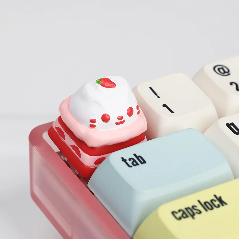 

Mechanical Keycaps Cute Personalized Resin Keycaps Cross Shaft Mechanical Keyboard Caps Strawberry Cake Caps