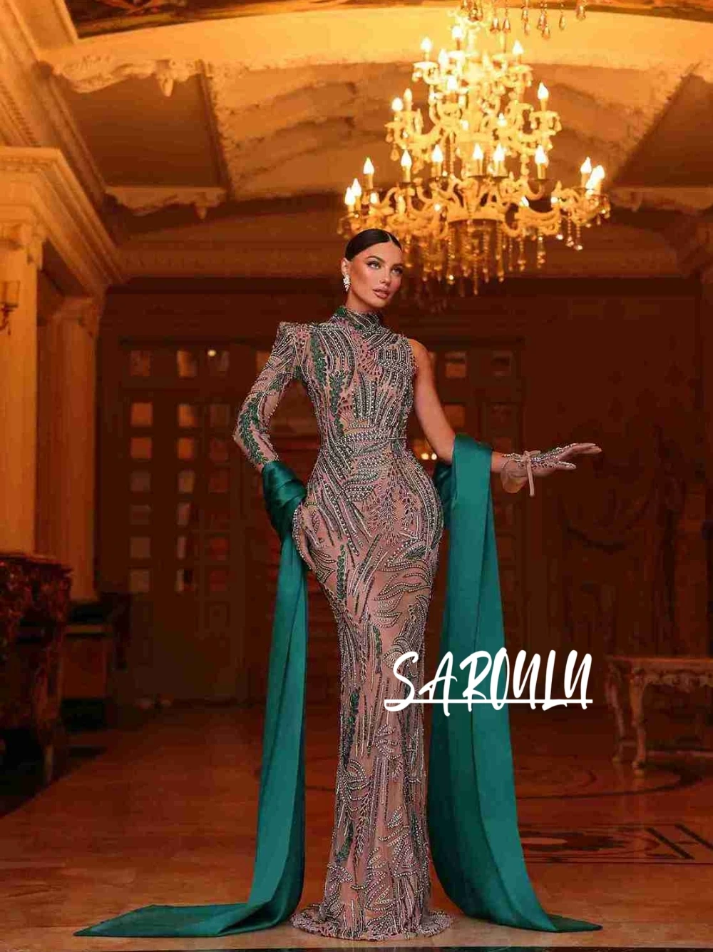 

Elegant Lady High Neck Mermaid Evening Dress Exquisite Rhinestone Embroidery One Sleeve Emerald Formal Gown For Cocktail Ball