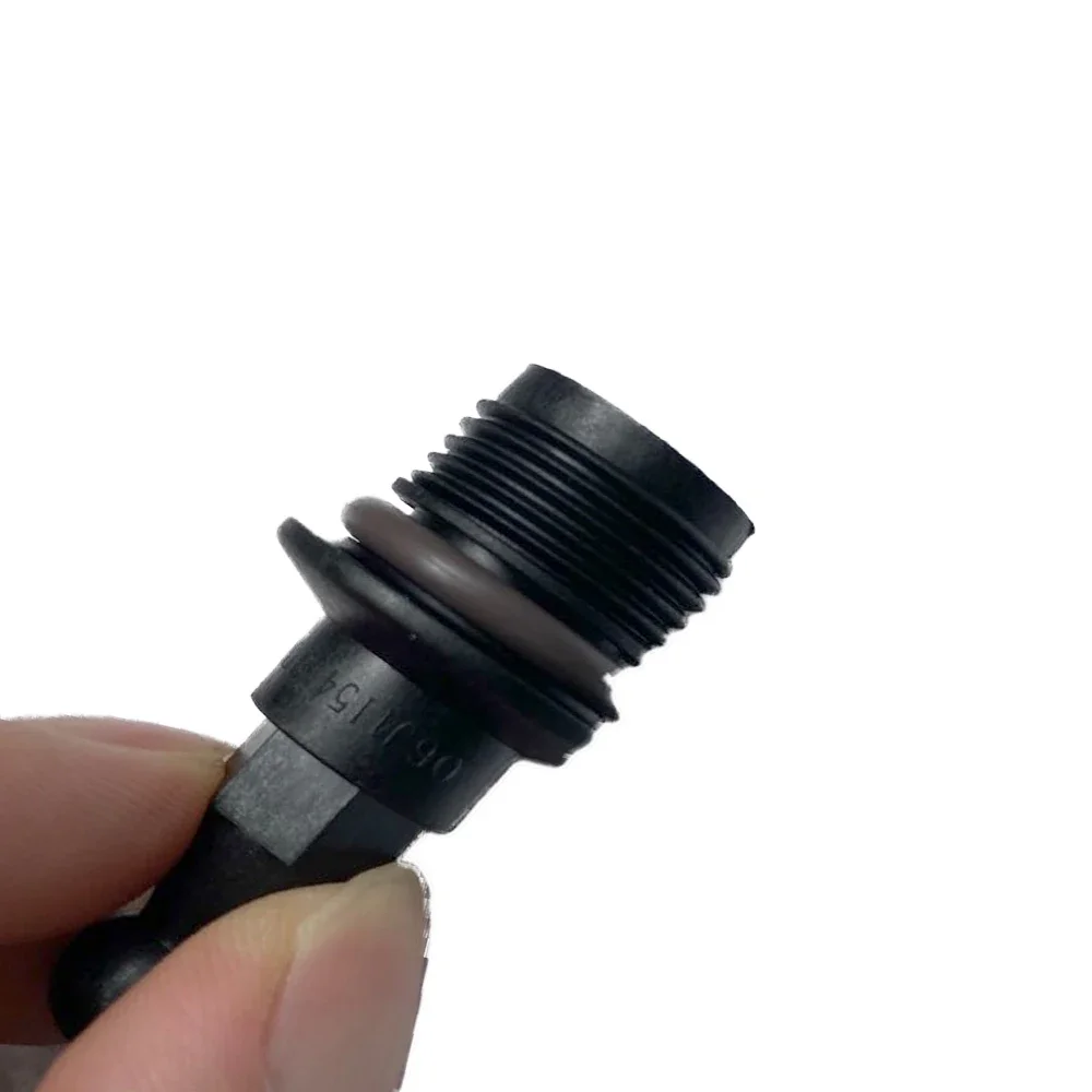 

GEFENSI 06J115418B 06J 115 418 B New 2rd EA888 Engine Bonnet Cover Bolt Buckle For VW Golf 6 Passat B7 B8 Tiguan Skoda Octavia 3