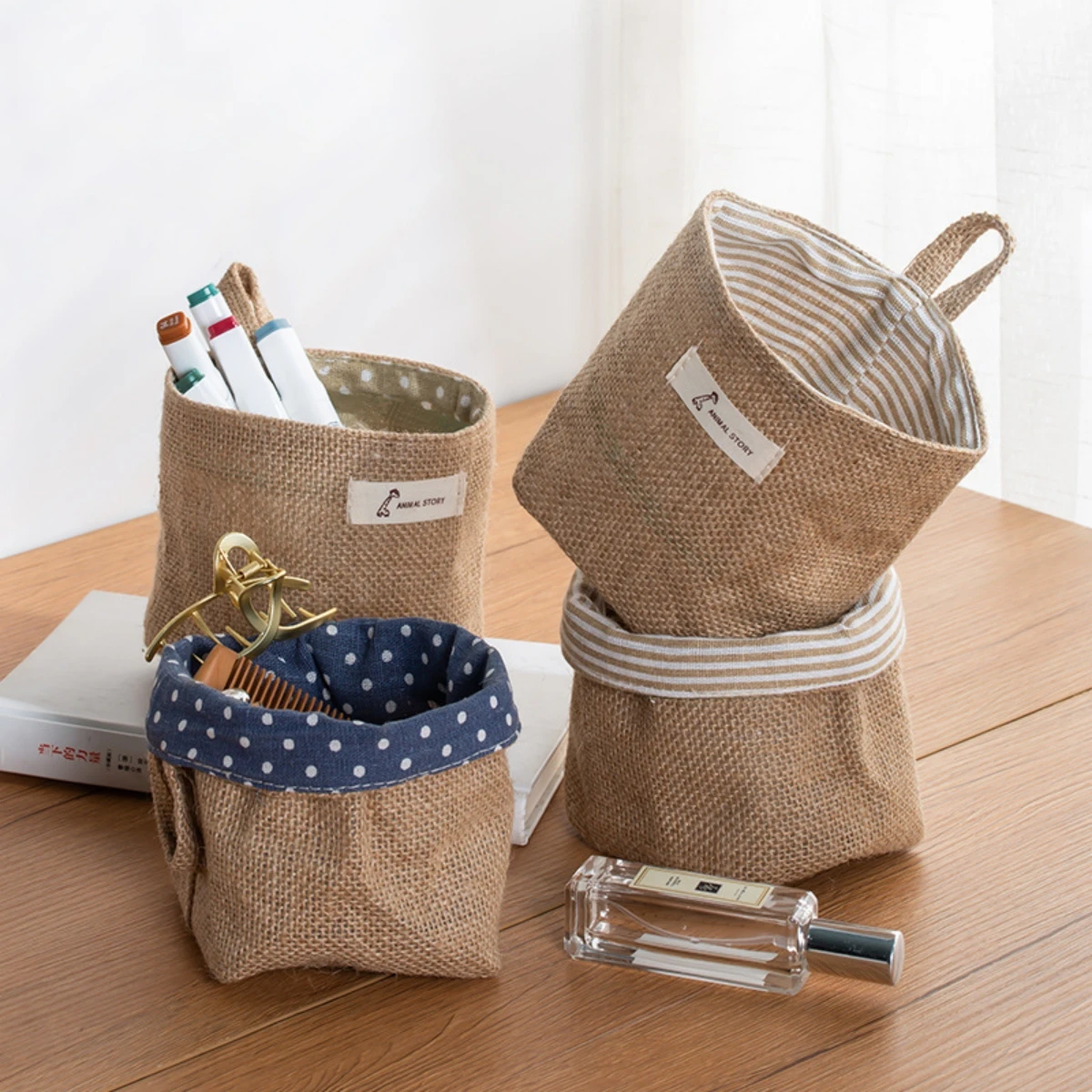 2pcs Wall-Hanging Storage Bags Cotton Linen Storage Basket Foldable Basket Family Organizer Box Decorative Bag (Color as Shown)