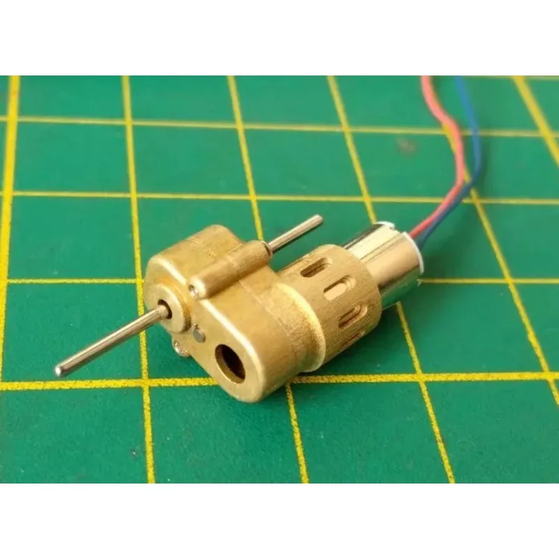 Micro reduction gearbox, reduction motor, static modification reduction motor, central gearbox