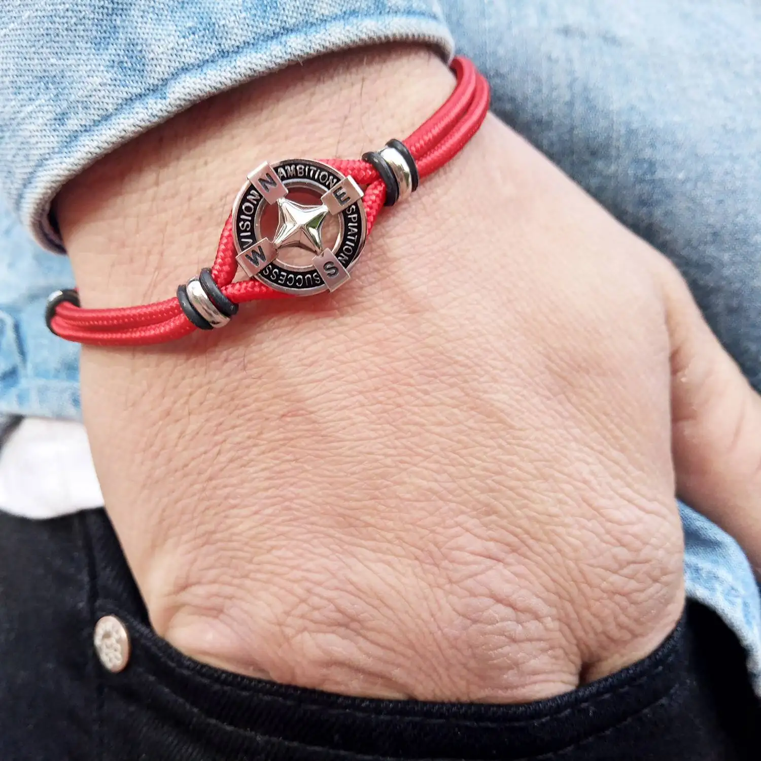 Runda Men's Nautical Style Bracelet Compass with Red Rope Chain Adjustable 22cm