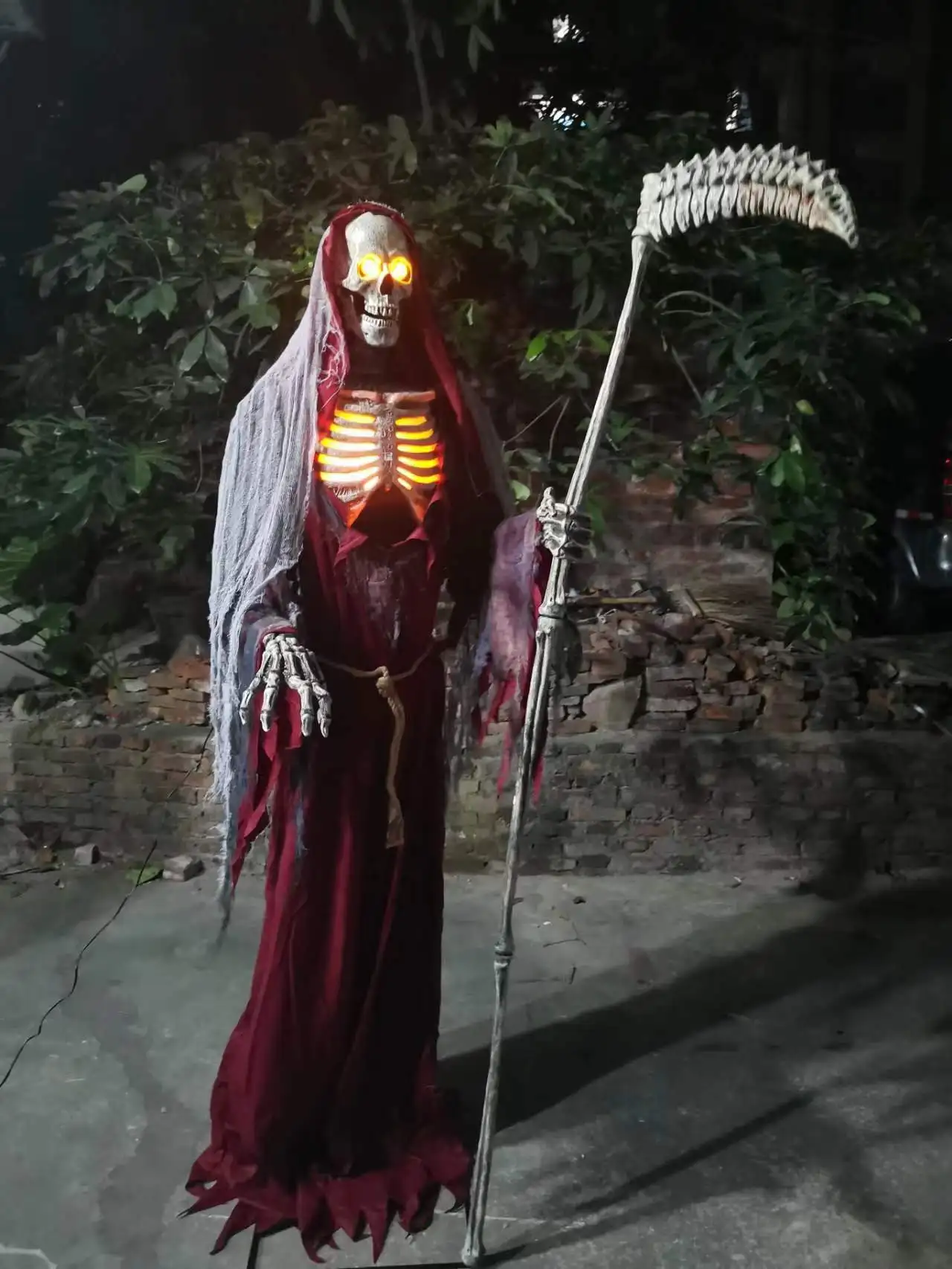 

Halloween decoration death garden decoration LED luminous electric induction voice activated death haunted house props