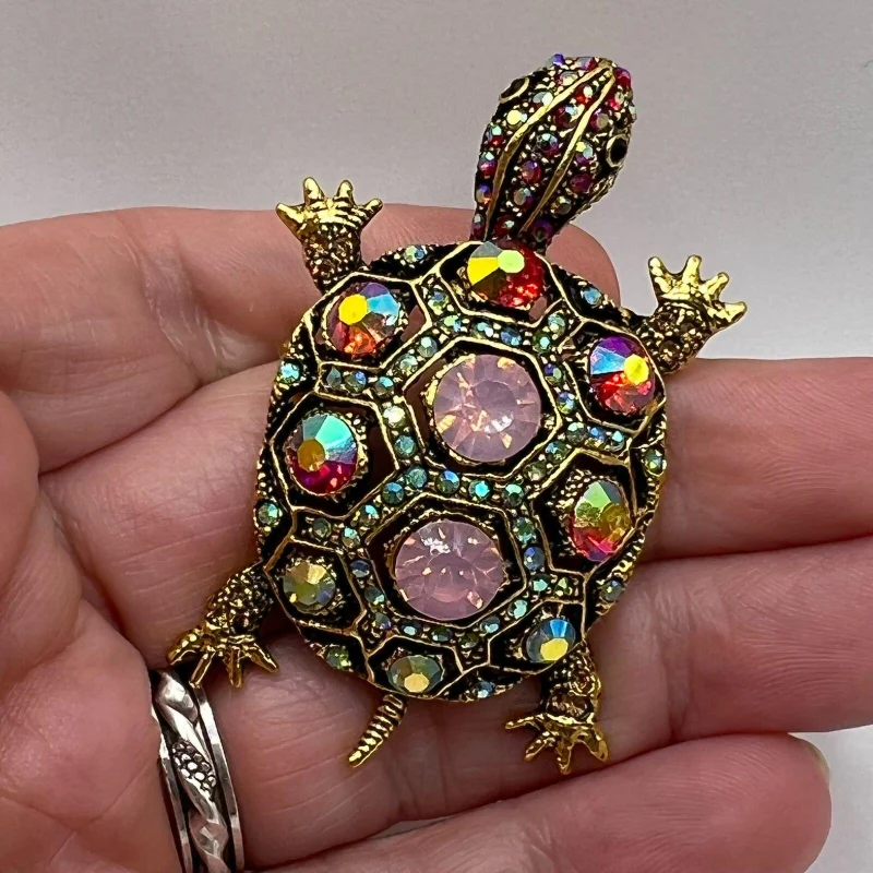 Thumbnail 3 - #69 Best Brooches to Buy In 2026