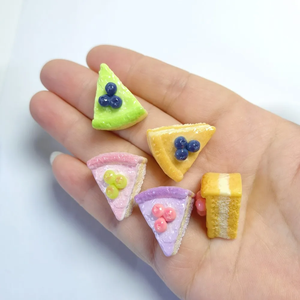 Blueberry Triangle Cake Miniature Flat Back Resin Cabochons For Hairpin Scrapbooking DIY Home Decor Craft Accessories
