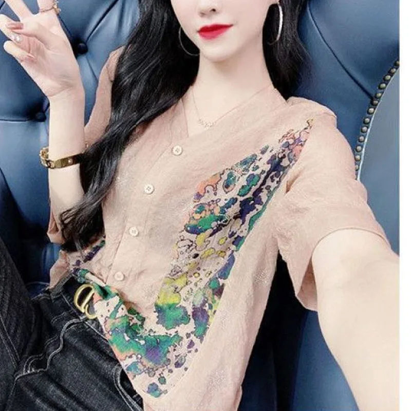 Korean Commuter 2024 Summer New Women\'s Thin Style V-Neck Button Printed Spliced Half Sleeve Loose Elegant Fashion Blouse Shirt