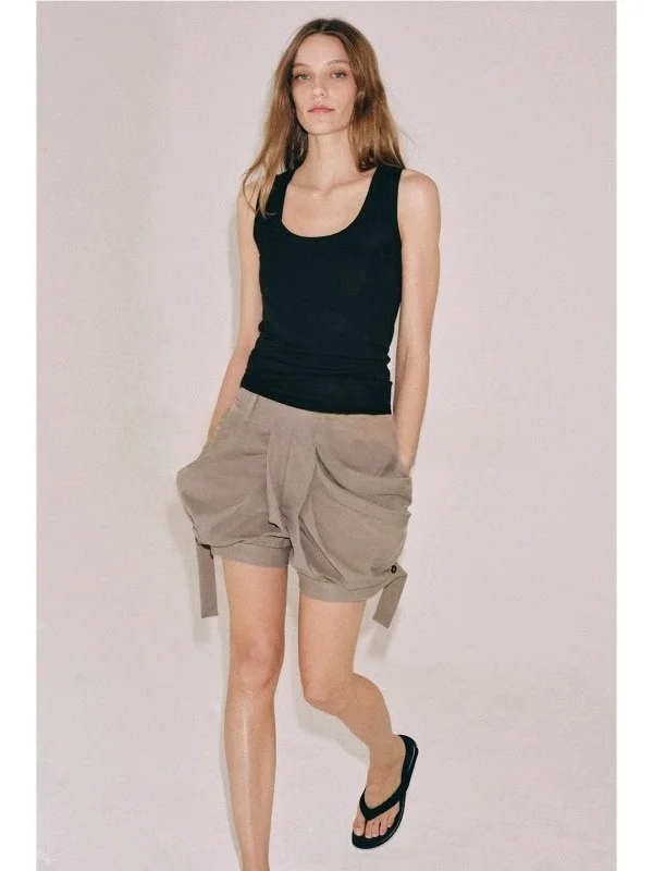 

Casual Commuter Style Button Zipper mid Waist Draped Pleated Short Pants Women's Summer Fashion Commute Wind Shirtwaist Shorts