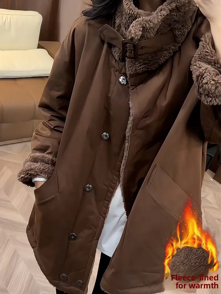 Damska kurtka Thiened Fce o średniej długości, zakrywająca pośladki, model 2025, nowa, zimowa, luźna, wyszczuplająca, skórzana, z futerkiem, zintegrowana góra.