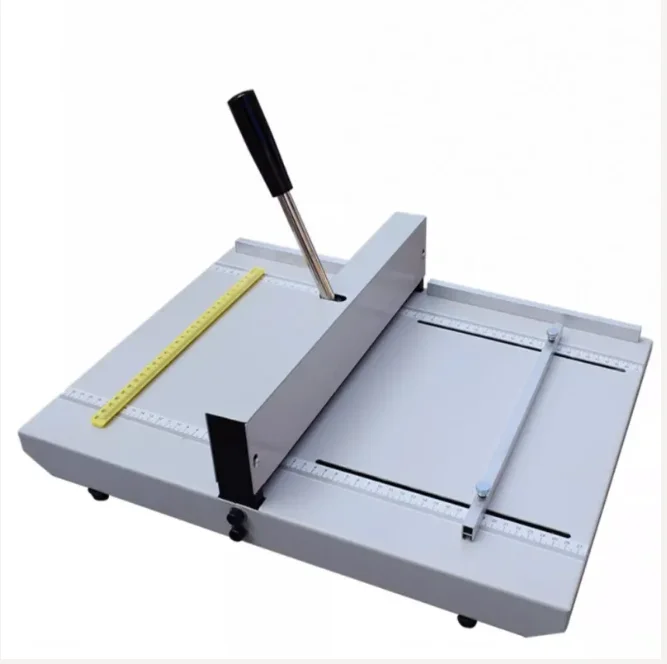 

Ручная биговальная машина для бумаги 350 мм