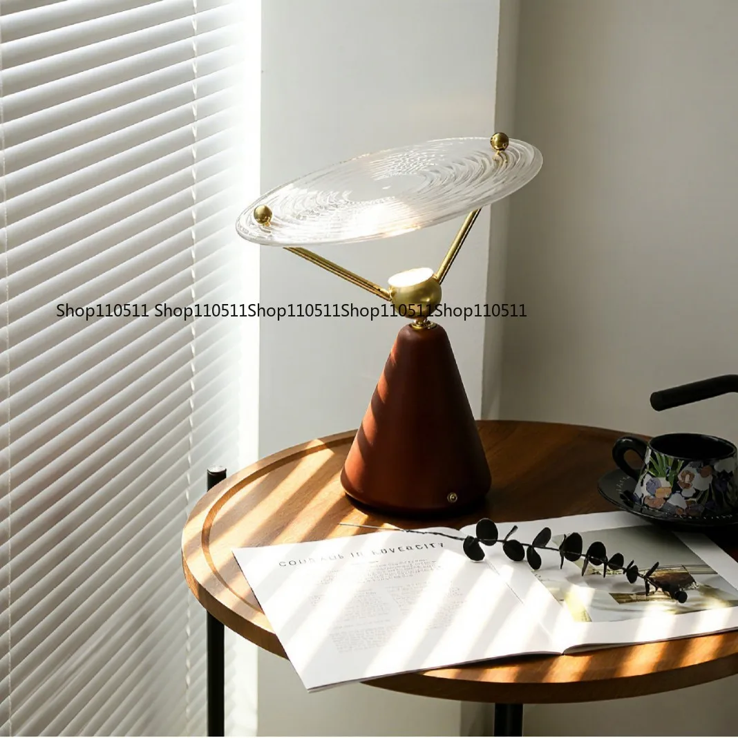 Light luxury art creative desk lamp rotating adjustable living room bedroom bedside atmosphere decorative desk lamp