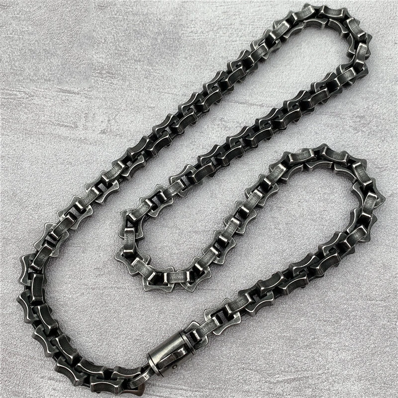 collana-con-ciondolo-a-catena-in-acciaio-inossidabile-stile-punk-rock-retro-portatile-per-esterni-strumento-edc