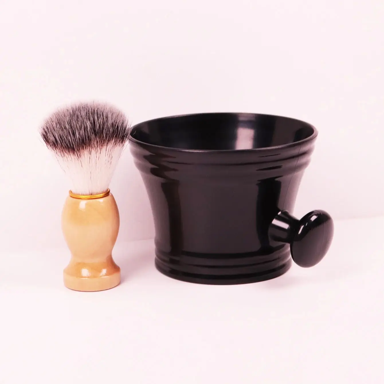 قطعتان من فرشاة الشعر الاحترافية المتينة مع مقبض وعاء الحلاقة الناعمة الخاصة بشعر مستعار حقيقي