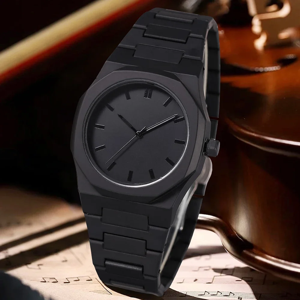 مجموعة ساعات رجالية سوداء مكونة من 4 قطع، مجموعة هدايا مثالية لساعة كوارتز وسوار وقلادة وخاتم للأصدقاء أو الأب