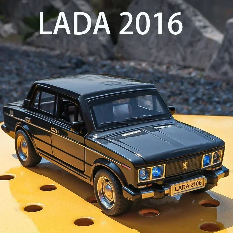 LADA-Voitures miniatures en alliage pour enfant, jouet moulé sous pression, en métal, avec côtes, musique et lumière, échelle 1:32, modèle russe 2106