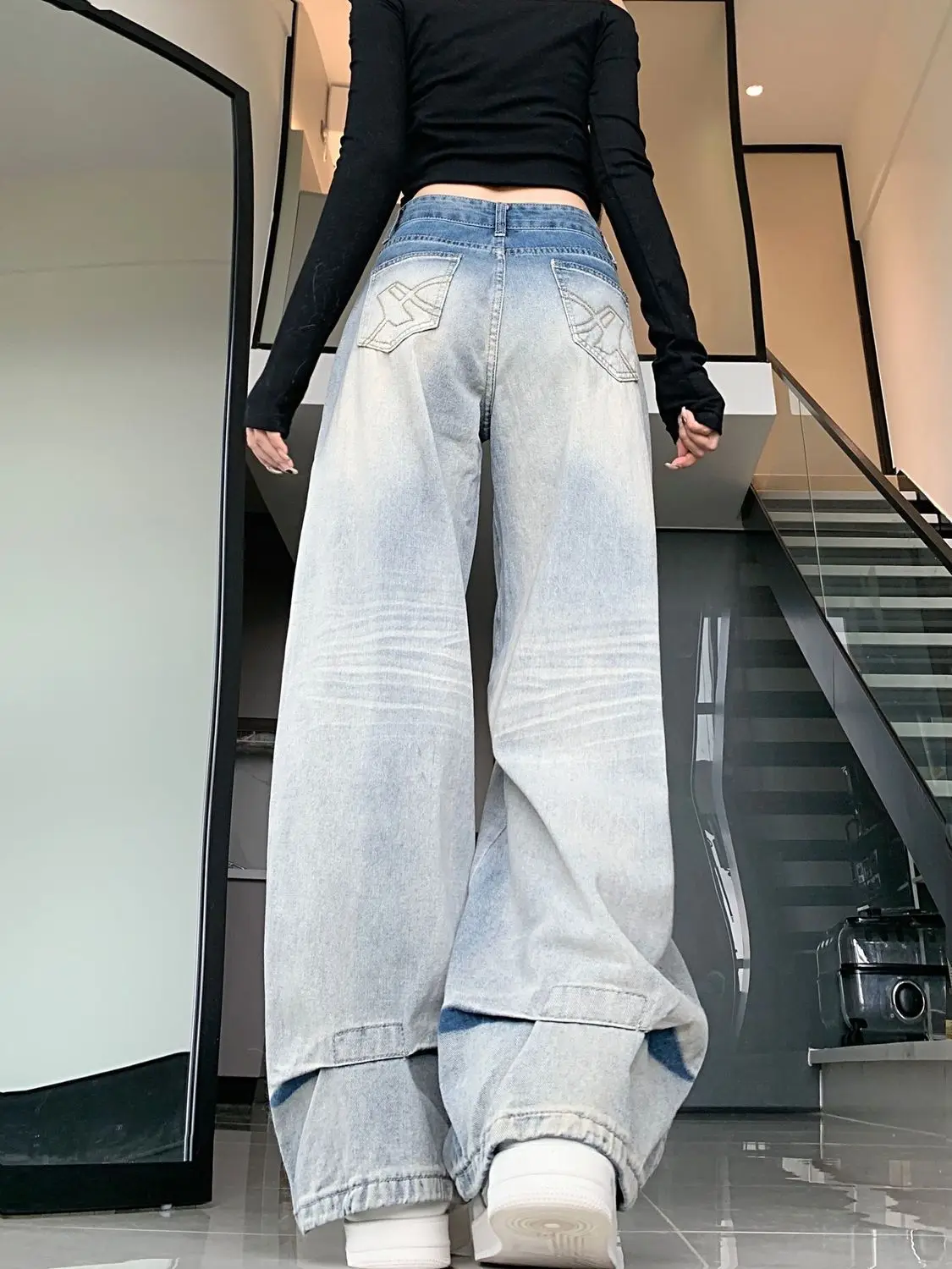 

Women's Pocket Retro Embroidery Wide Leg Jeans Vintage Autumn Girl Wide Leg Streetwear Trouser Female Casual Denim Pants