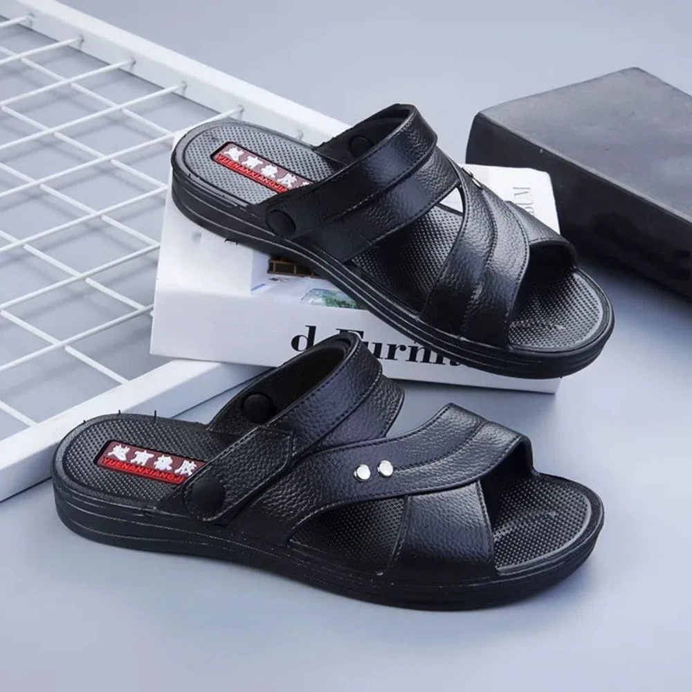 

Мягкие однотонные тапочки на толстой подошве, противоскользящие шлепанцы с защитой от запаха, мужские пляжные сандалии из искусственной кожи с пряжками на щиколотке, летние сандалии