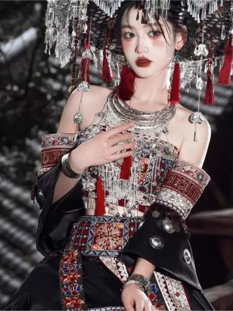 

New travel photography clothing exotic ethnic costumes and photo sets