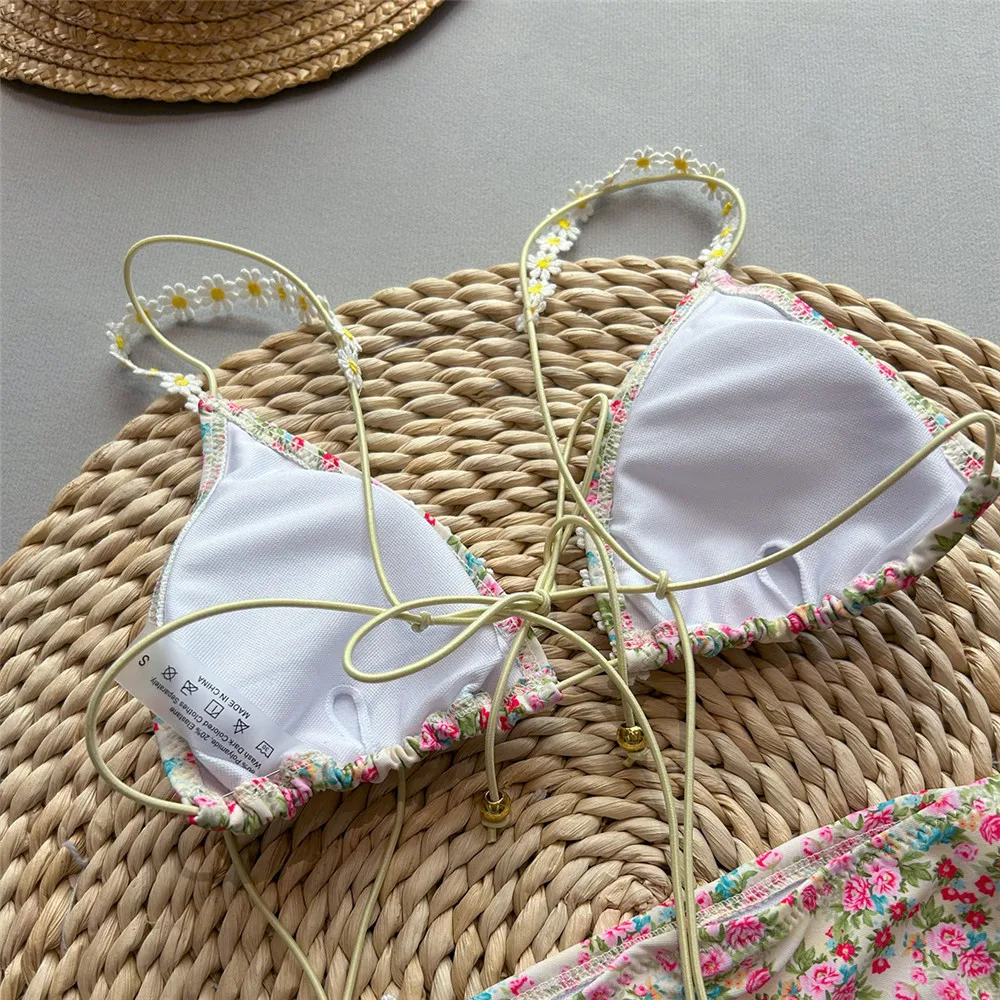 Amarelo floral impressão corda tanga micro biquíni sexy maiô feminino 2025 flor applique banho triângulo conjuntos biquinis