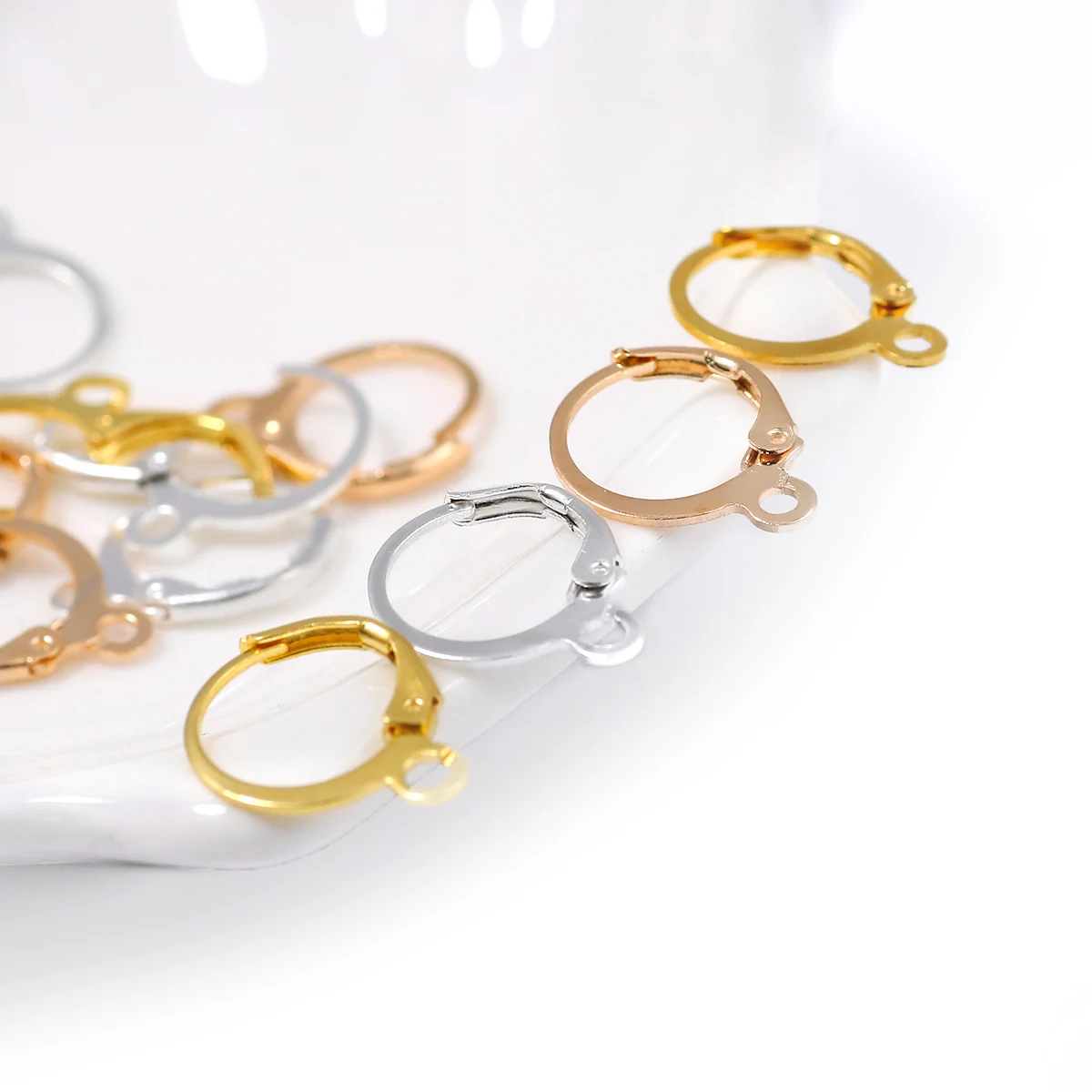 

16*13mm 50pcs Earring Hooks iron Lever Back Earring Round Hook Ear Wire with Open Loop for Earring Design Jewelry Making