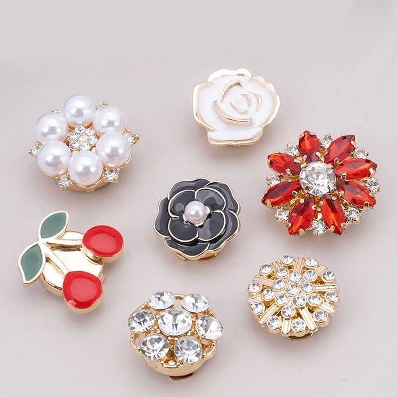 

Decorative Crystal Pearl Buttons Detachable Clip On Sewing Buttons for DIY Blouses Shirts
