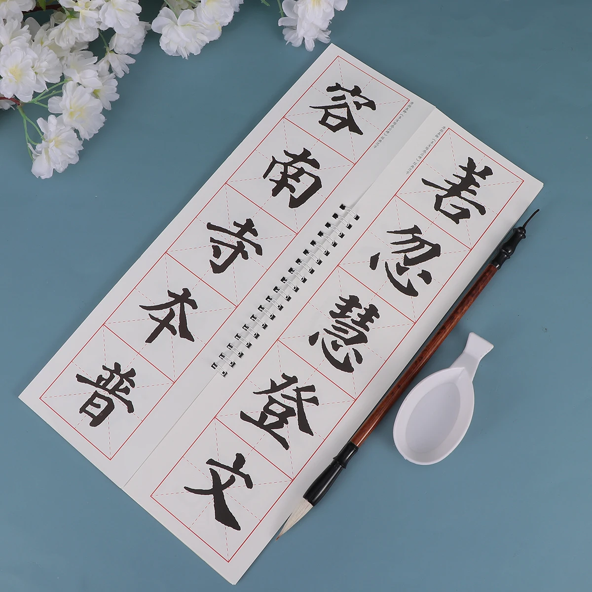 

4Pcs 1.5m Calligraphy Writing Cloth Practical Safe Chinese Calligraphy Brush Painting Copybook Water Dish Training Kit