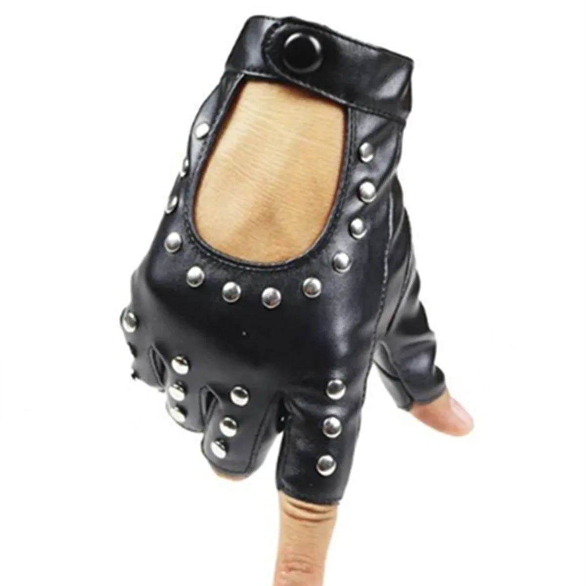 A Pair of Women\'s Rivet Dancing Pu Half-Finger Gloves Nightclub Performance Stage Performance