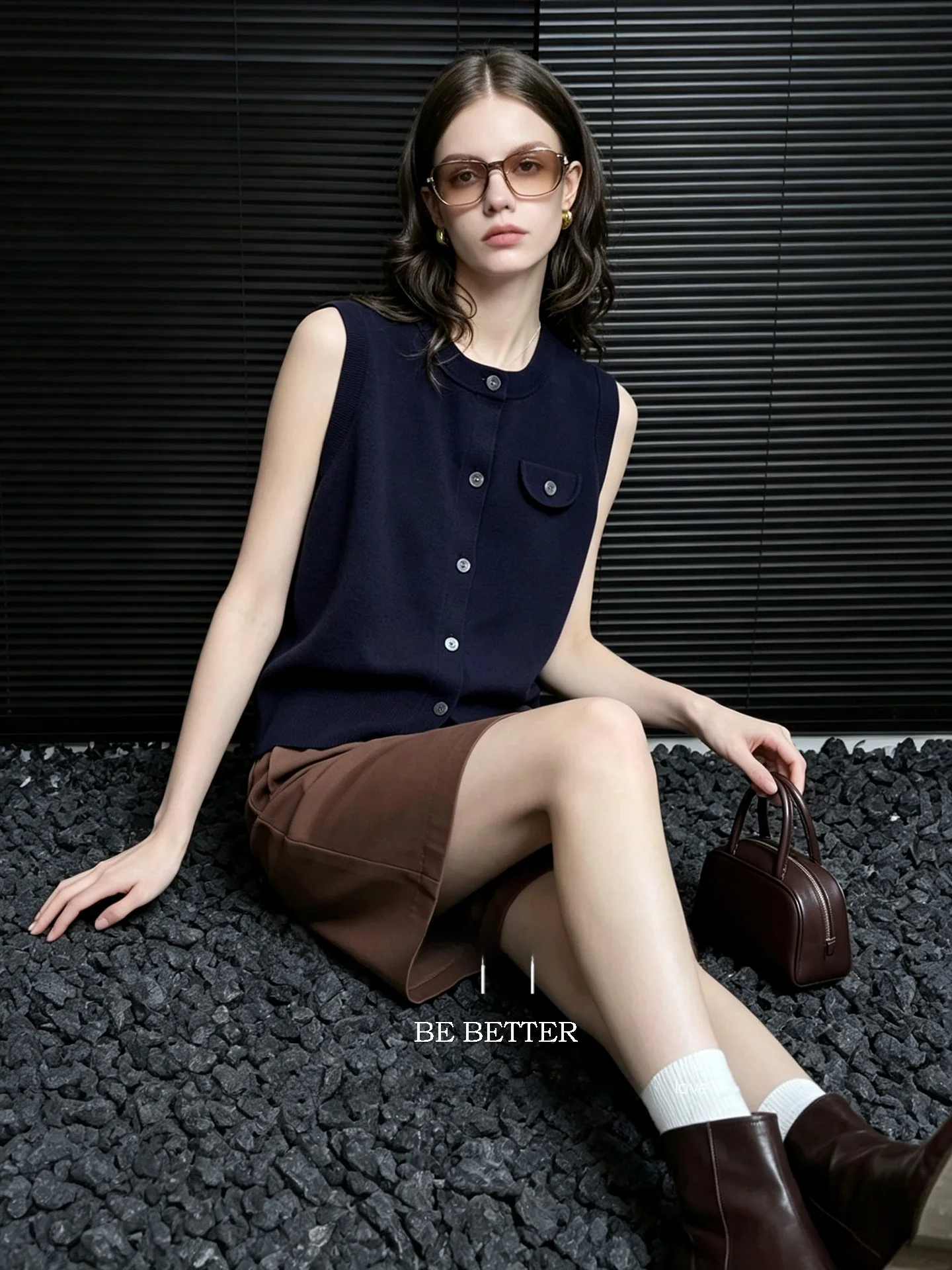 Huaappuw Dark Blue Sleeveless Vest French Style Outerwear round Neck Short Length Single Button Closure Casual Short Sleeve Top