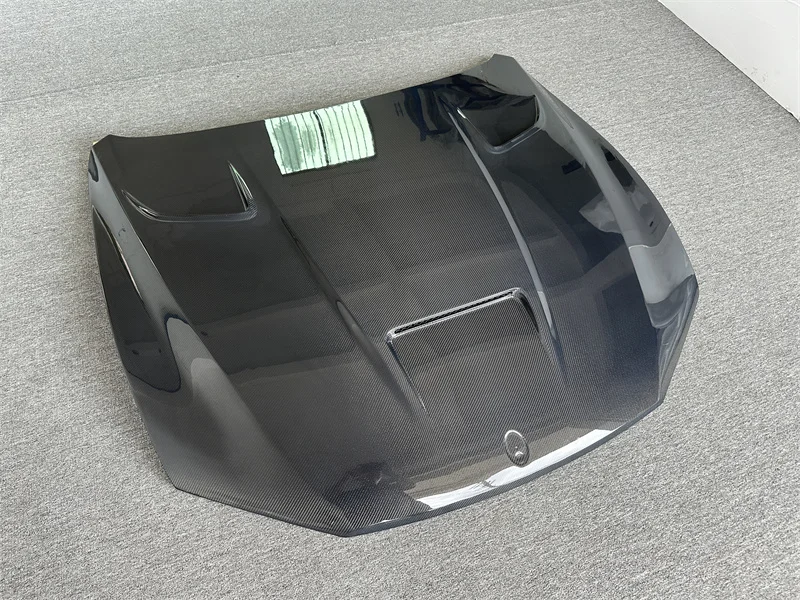 Car Modified TC Style Carbon Fiber Engine Hood Bonnet Designed For Maserati Levante 2016-2021