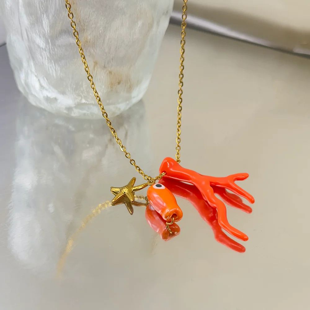 مطلية بالذهب المحيط تقليد المرجان السيراميك الأسماك نجم البحر سحر الشاطئ قلادة للنساء عطلة الصيف قلادة مجوهرات الحفلات #1