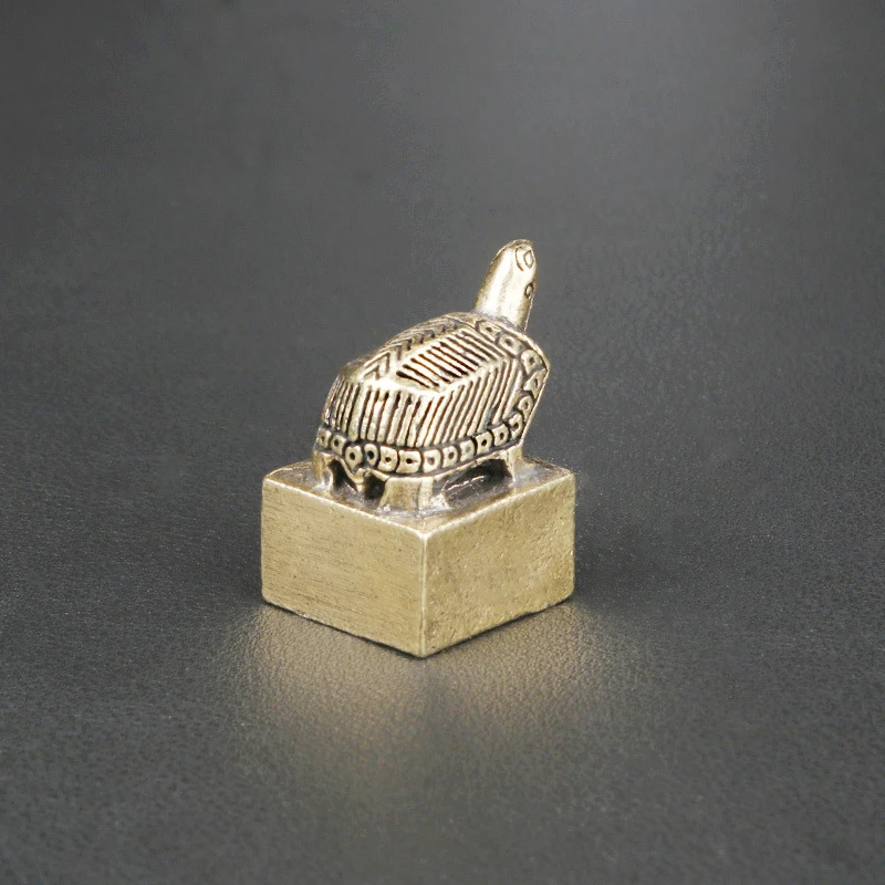 Brass Turtle Desktop Ornament, Antique-Style Collectible, Engraving Leisure , Flat-Bottomed Copper Seal, Wholesale Of O