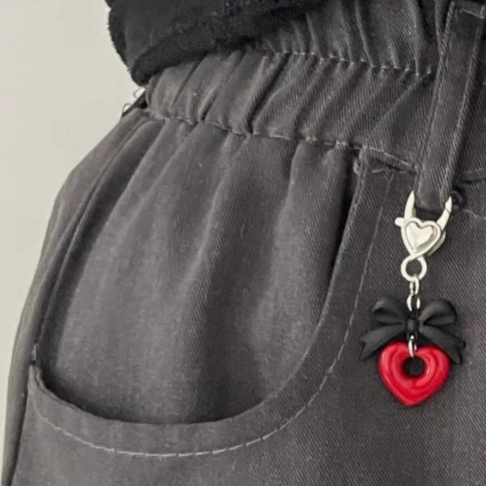 Black Leather Bowknot Red Hollow Heart Keychain Y2K Grunge Fashion Bag Backpacks Hanging Ornament Retro Car Key Chain view 3